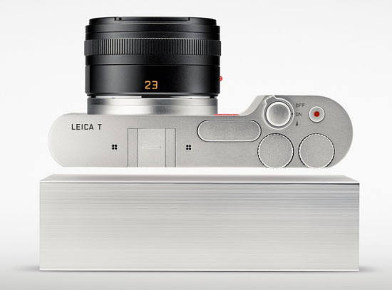 Leica T Type701、Vario-Elmar T f3.5-5.6/18-56mm、Summicron T f2/23mm 発表