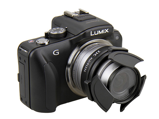LUMIX G VARIO 12-32mm F3.5-5.6用自動開閉キャップ