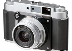 富士フイルムがレンズ交換式の中判カメラシステムを開発中！？