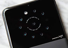 ソフトバンクからLightの9眼カメラスマホが年内に発売される模様。