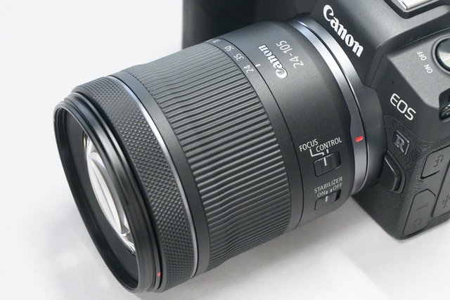 RF24-105mm F3.5-5.6 IS STM