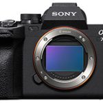 2023年明けにヨドバシカメラで売れたカメラトップ10。ソニーがトップ4を独占した模様。