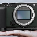 パナソニック「LUMIX S9」用のハンドグリップがAmazonにフライング掲載された模様。「LUMIX S9」の詳細な製品画像を確認可能。