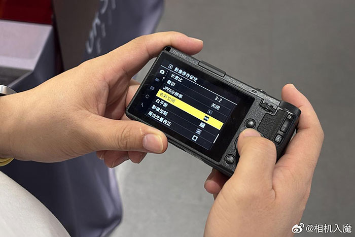 リコー「GR IV」