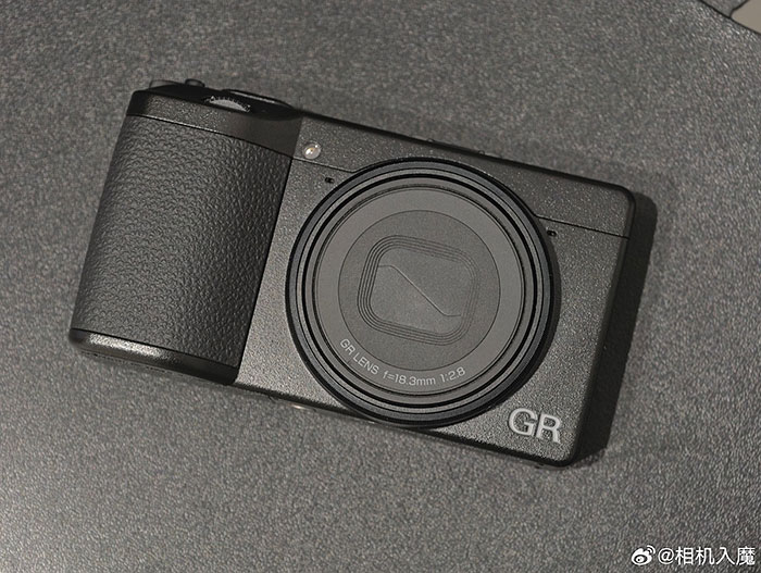 リコー「GR IV」