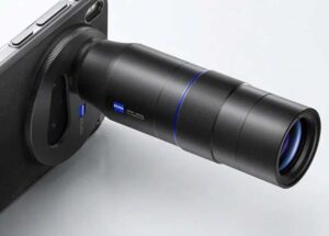 まるでレンズ交換式カメラ！ZEISS製カメラキット「Zeiss 2.35x Telephoto Lens」対応スマホ