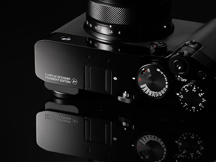 藤原ヒロシコラボ特別モデル「FUJIFILM GFX100RF FRAGMENT EDITION」