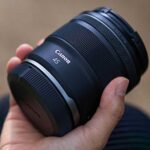 キヤノンが「RF45mm F1.2 STM」を正式発表。F1.2で6.6万円の撒き餌レンズ。EF／RFレンズで最軽量。
