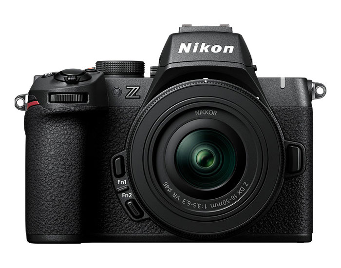 ニコン「Z50II」は、エントリークラスの定義を塗り替えるカメラ。この価格帯としては異例のオートフォーカス性能とタフな作りを備えている。