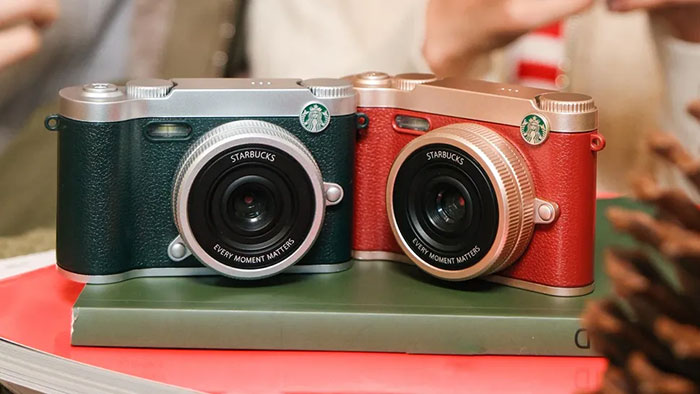 スターバックスのコンデジ「Retro Digital Camera」