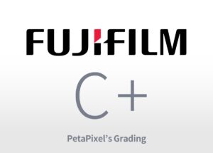 2025年の富士フイルムに対するPetaPixelの最終評価は「C+」