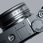 コンパクトデジカメブームに続き、パンケーキレンズのブームが到来している模様。2025年のGoogle検索で劇的に増加。