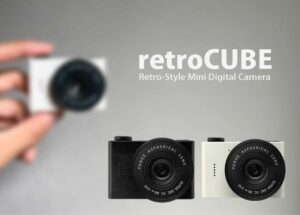 レトロな雰囲気の写真が撮れるミニカメラ「retroCUBE（レトロキューブ）」
