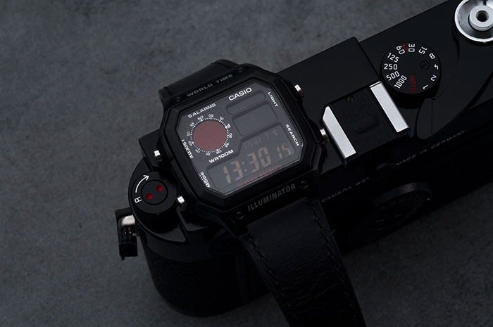 ライカMに着想を得た時計カシオ「M-Edition」：「AE1200」のカスタムモデル
