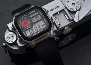 ライカMに着想を得た時計カシオ「M-Edition」：「AE1200」のカスタムモデル