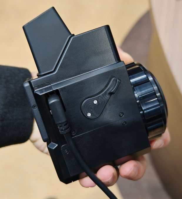 キヤノンがレトロスタイルカメラのコンセプトモデルをCP+2026に参考出展