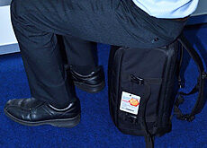 座れるカメラバッグ 「aosta フォンタナⅡ ISリュック」