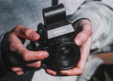 キヤノンがCP+2026で「アナログ・コンセプト・カメラ」を初披露:実機レポート