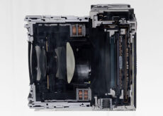 ソニー「RX1R III」CP+で分解展示：レンズ×センサーを個体ごとにミクロン調整