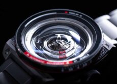 TACS、カメラモチーフ腕時計「AUTOMATIC VINTAGE LENS III TITANIUM」発売：一眼レフ風ディテール満載の機械式チタンウオッチ